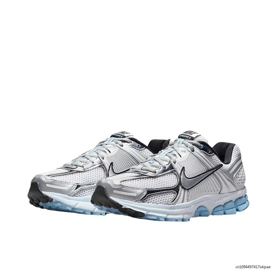 Nike Zoom Vomero 5 Women and Men Silver Blue Comfortable Cushioning Breathable Retro Wear-resistant Running Shoes HF1877-100
Nike Zoom Vomero 5 Women and Men Silver Blue Comfortable Cushioning Breathable Retro Wear-resistant Running Shoes HF1877-100
