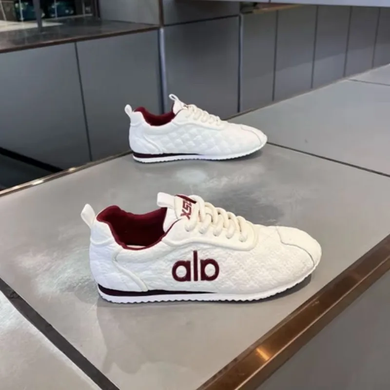 2026 New Fashion Man's Casual Sneakers High Quality Comfort Breathable Trend Lightweight Sports Shoes for Men Zapatos De Hombre
2026 New Fashion Man's Casual Sneakers High Quality Comfort Breathable Trend Lightweight Sports Shoes for Men Zapatos De Hombre