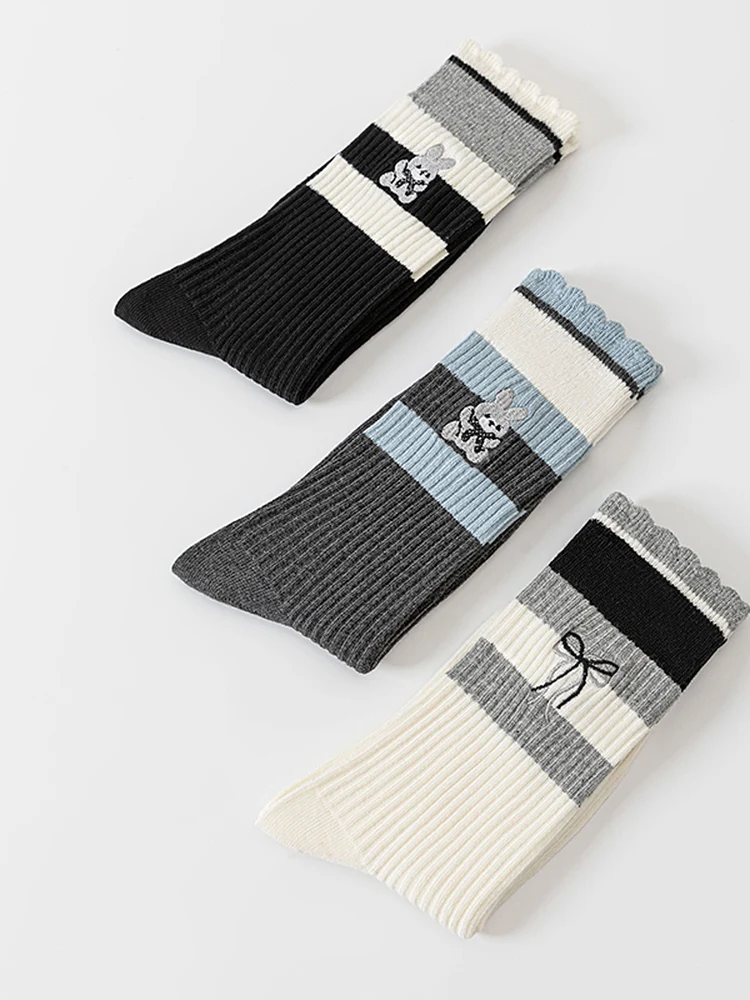 Trendy Embroidered Cartoon Mid-Calf Pure Cotton Socks for Women Autumn 2025 New Korean Style Versatile Ladies Fashionable Socks
Trendy Embroidered Cartoon Mid-Calf Pure Cotton Socks for Women Autumn 2025 New Korean Style Versatile Ladies Fashionable Socks