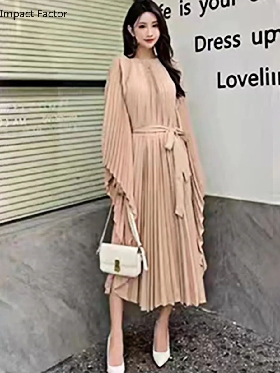 Miyake Pleated Irregular Dress Bat Sleeve Fashion High Quality Temperament Elegant Women's Clothing 2024 Summer New
Miyake Pleated Irregular Dress Bat Sleeve Fashion High Quality Temperament Elegant Women's Clothing 2024 Summer New