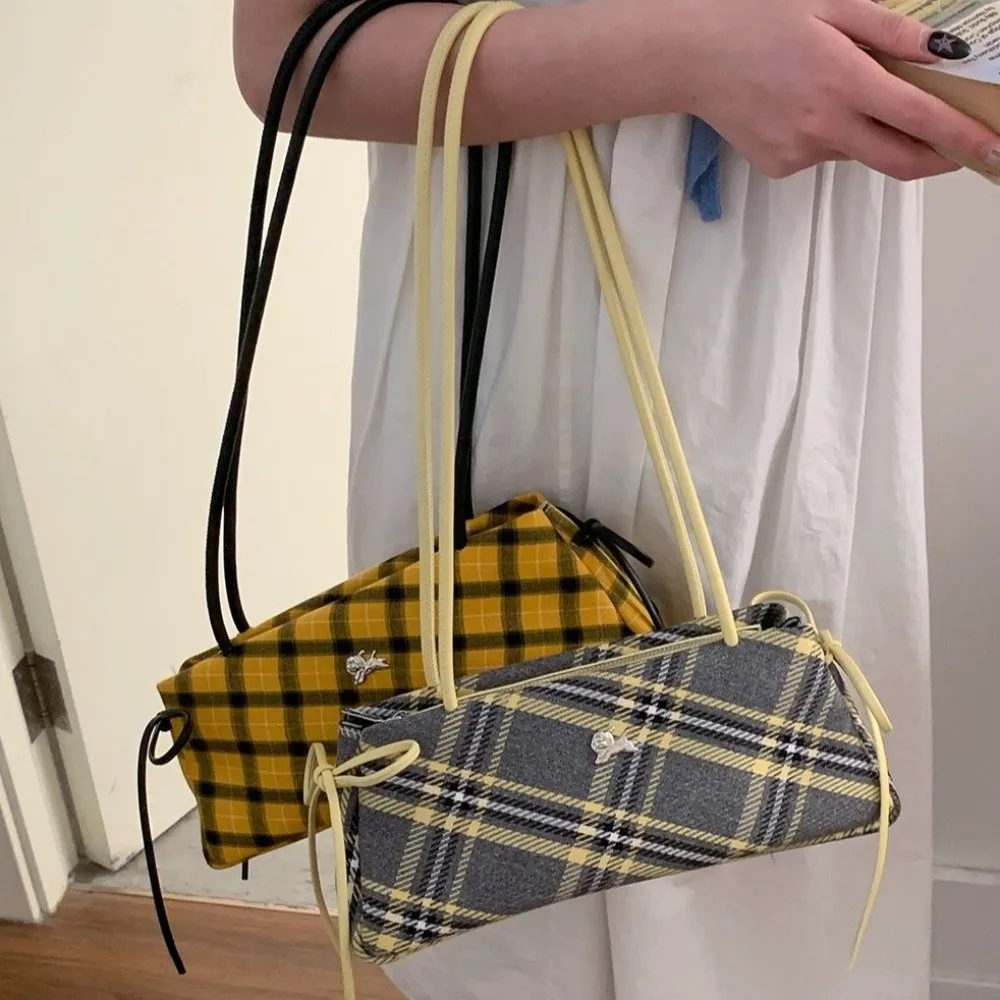 Retro Striped Plaid Shoulder Bags Simple Style Large Capacity Zipper Bow Handbags Versatile Durable Long Strap Underarm Bag
Retro Striped Plaid Shoulder Bags Simple Style Large Capacity Zipper Bow Handbags Versatile Durable Long Strap Underarm Bag