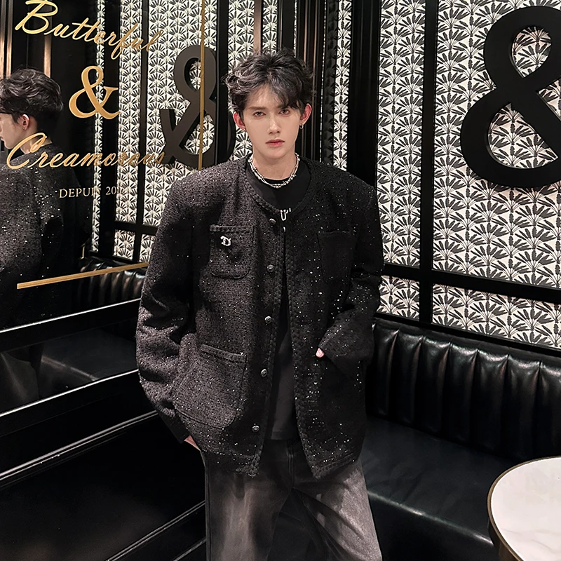 Мужская шелковая куртка с подплечниками, легкая, осенне-зимняя, премиум-дизайн, корейская версия, люкс, в стиле Little Fra
Мужская шелковая куртка с подплечниками, легкая, осенне-зимняя, премиум-дизайн, корейская версия, люкс, в стиле Little Fra