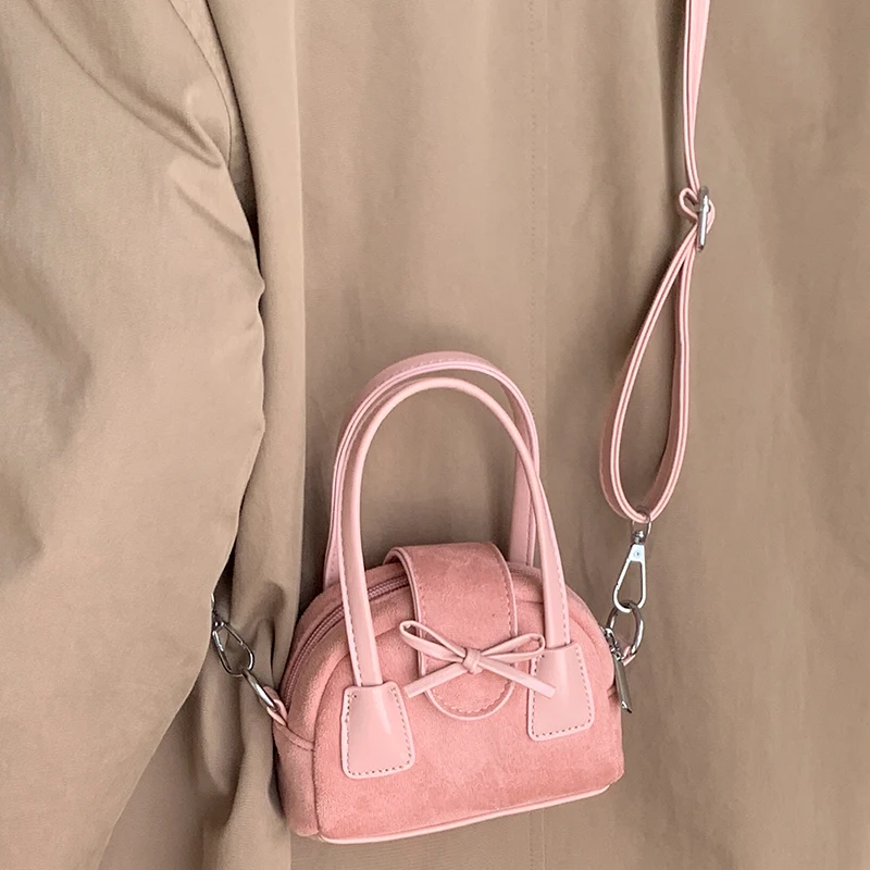 Модная мини-сумочка для женщин 2025, винтажная сумка через плечо с украшением в виде банта, высококачественные замшевые универсальные сумки через плечо
Модная мини-сумочка для женщин 2025, винтажная сумка через плечо с украшением в виде банта, высококачественные замшевые универсальные сумки через плечо