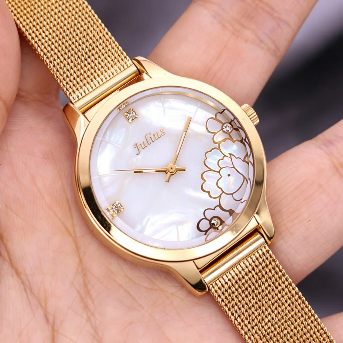 Julius Mother-of-pearl Women's Watch with Quart Hours Fine Rose Flower Design Fashion Bracelet Real Leather Strap Birthday Gift
Julius Mother-of-pearl Women's Watch with Quart Hours Fine Rose Flower Design Fashion Bracelet Real Leather Strap Birthday Gift