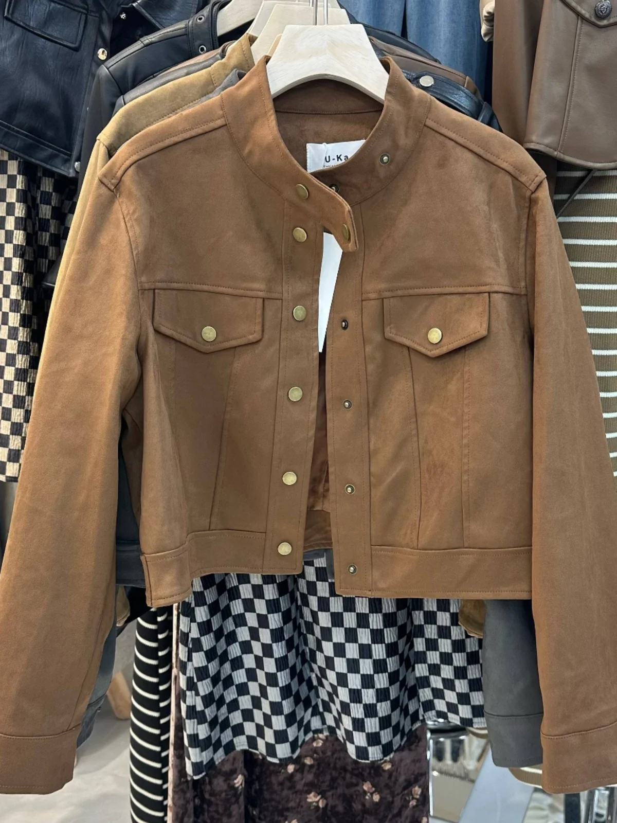 Short Biker Jacket Women's Fall New Style Retro High-End Deer Skin Velvet Jacket Casual Commute Style Loose Fit Long Sleeve
Short Biker Jacket Women's Fall New Style Retro High-End Deer Skin Velvet Jacket Casual Commute Style Loose Fit Long Sleeve