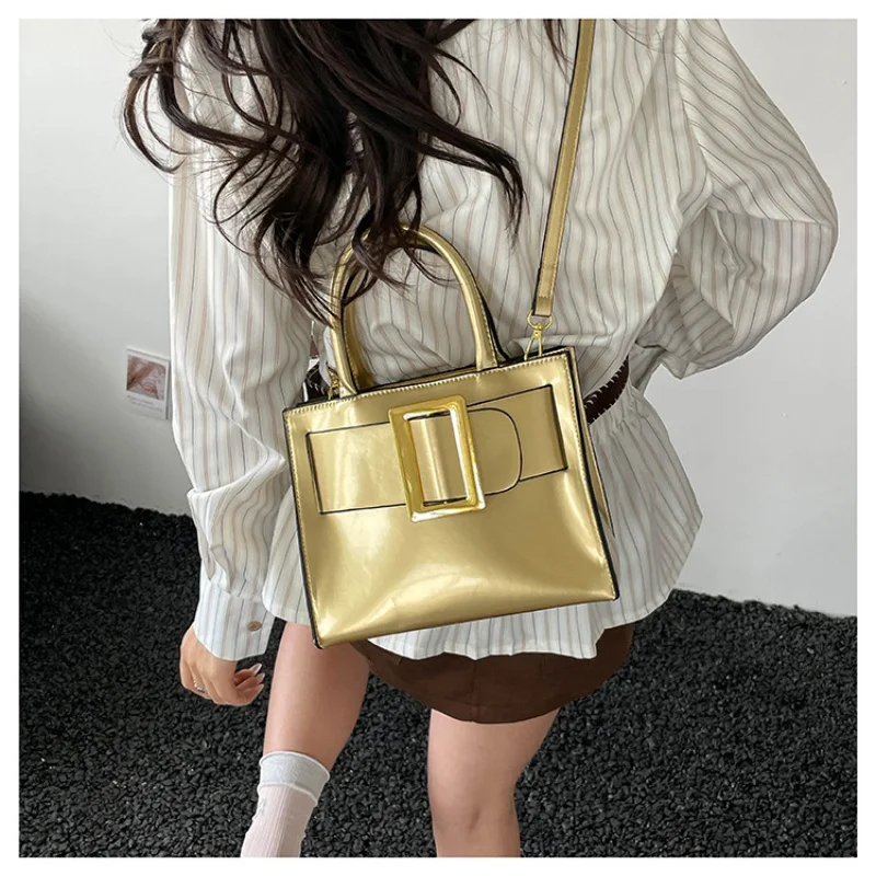 Sleek structured handbag with prominent buckle accent & detachable strap, polished silhouette for all occasions
Sleek structured handbag with prominent buckle accent & detachable strap, polished silhouette for all occasions