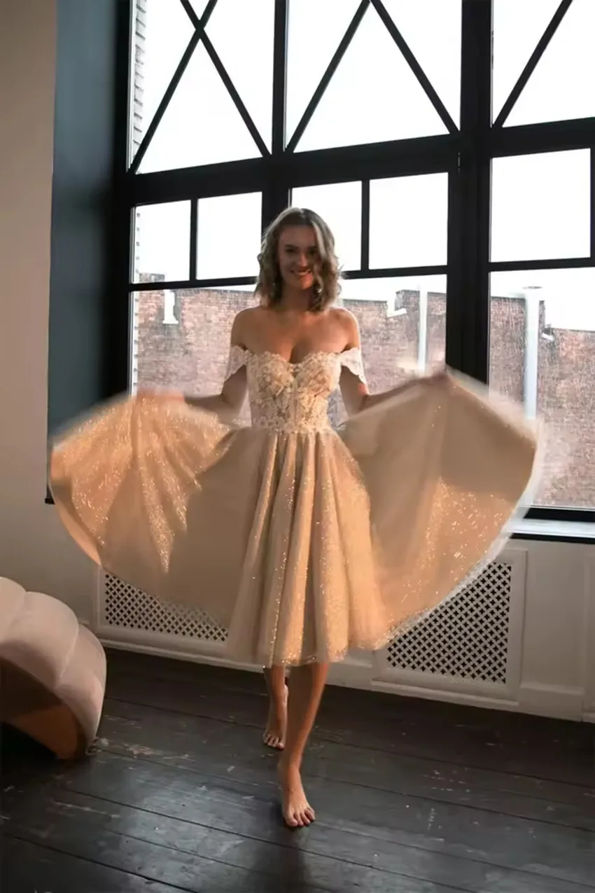 Customized Sparkly Tulle Prom dress Off The Shoulder Sweetheart Tea Length Wedding Dresses Bridal Grown Vestido De Noival
Customized Sparkly Tulle Prom dress Off The Shoulder Sweetheart Tea Length Wedding Dresses Bridal Grown Vestido De Noival