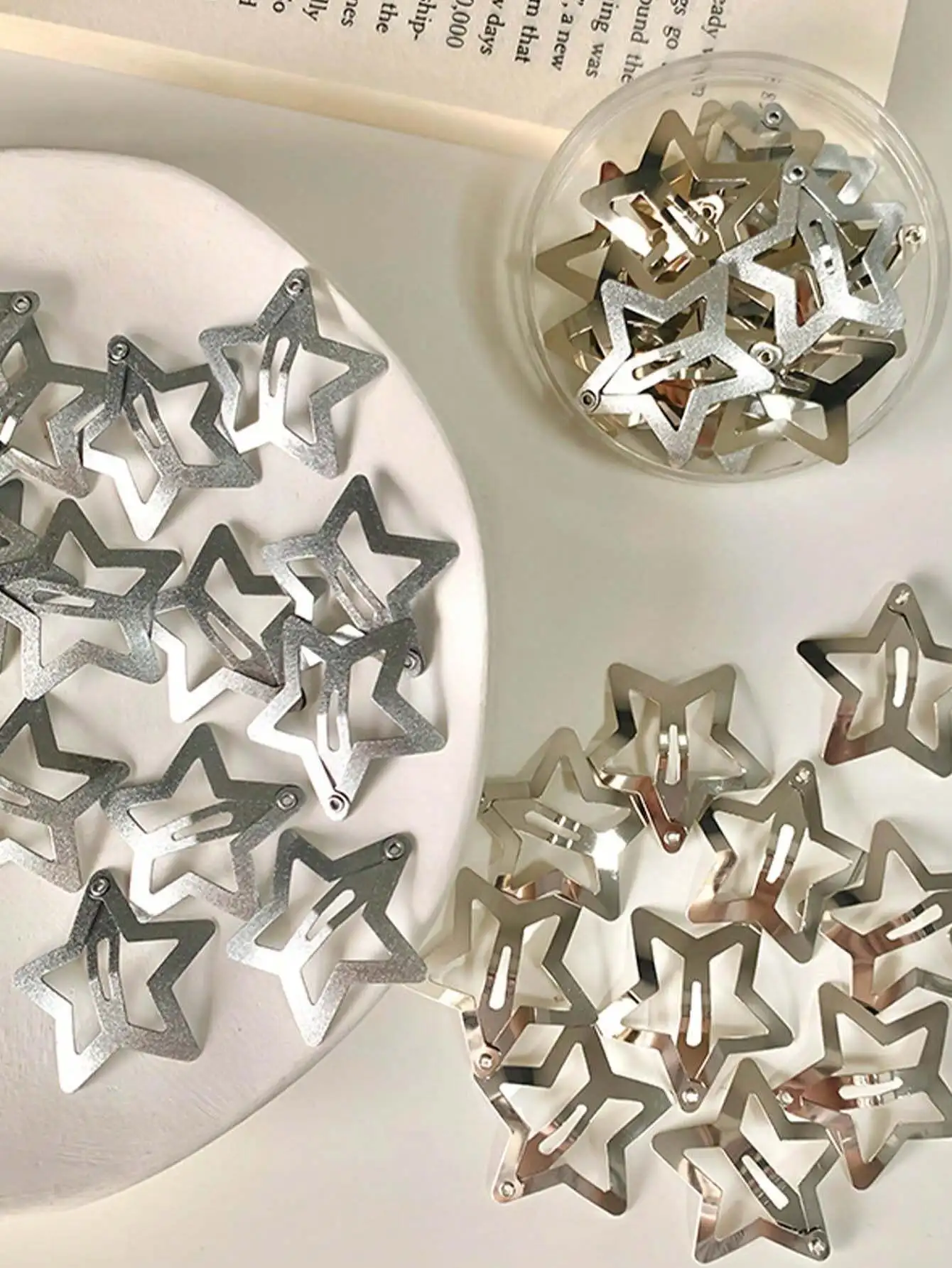 10/20pcs Women Y2K Metal Five Star Hair Clips, Suitable For Daily Use Claw Clips Hair Claws Hair Barrettes, Hair Accessories, Head Accessories, Hair Accessories For Women, Hairpin
10/20pcs Women Y2K Metal Five Star Hair Clips, Suitable For Daily Use Claw Clips Hair Claws Hair Barrettes, Hair Accessories, Head Accessories, Hair Accessories For Women, Hairpin