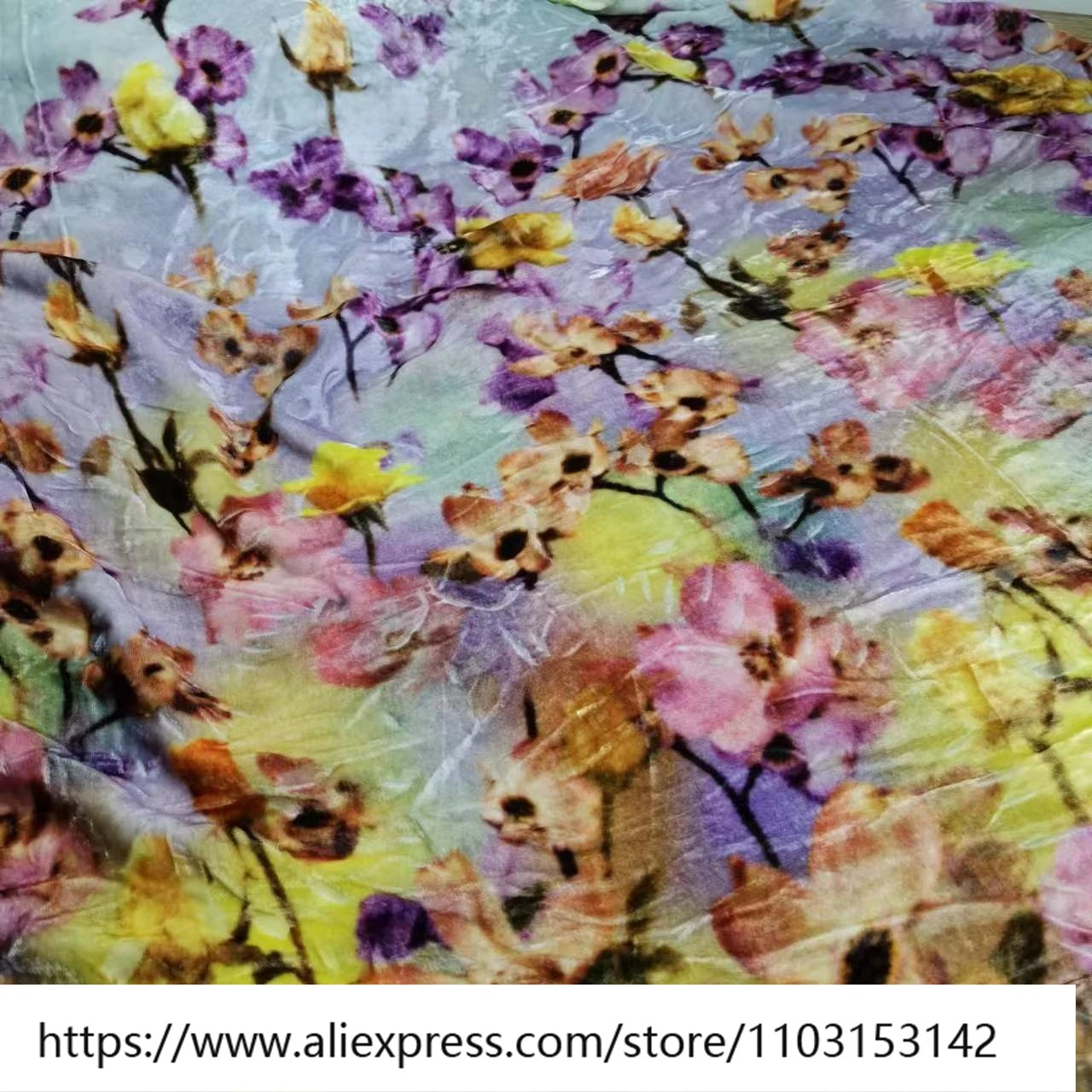 Summer Light and Slightly Transparent Narrow Velvet Fabric Cut Flower Burnt out Silk Dress Shirt Cheongsam
Summer Light and Slightly Transparent Narrow Velvet Fabric Cut Flower Burnt out Silk Dress Shirt Cheongsam