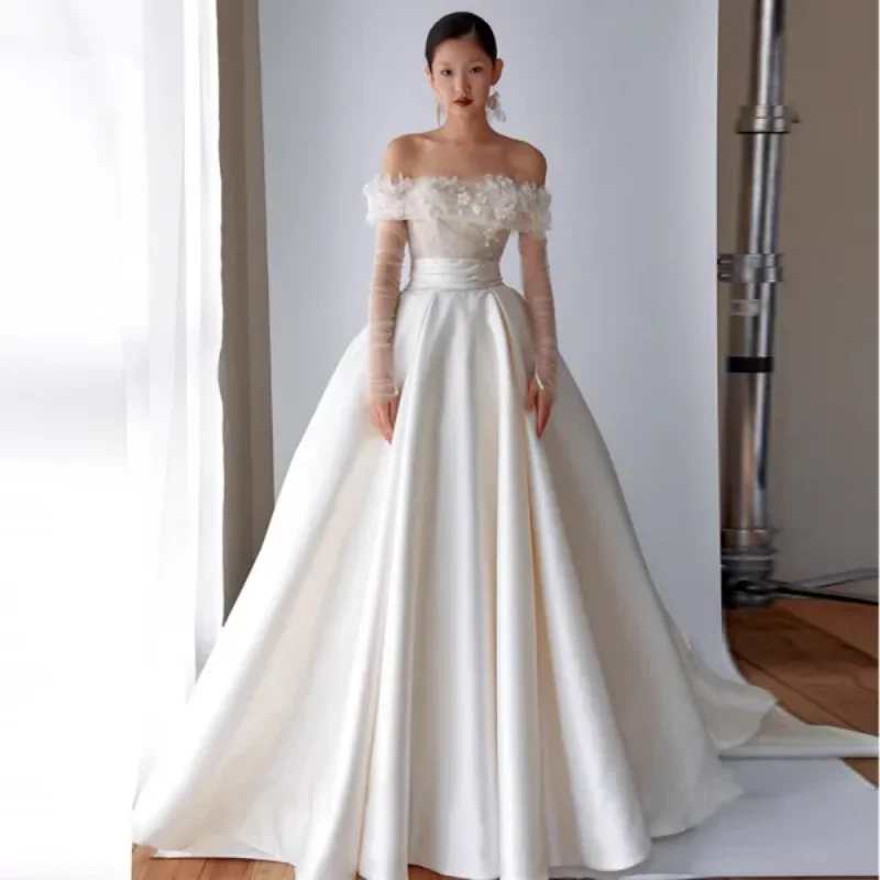 2025 Customized Wedding Dress With Off The Shoulder Three-Dimensional Flowers Long Sleeves Large Skirt Elegant And Romantic
2025 Customized Wedding Dress With Off The Shoulder Three-Dimensional Flowers Long Sleeves Large Skirt Elegant And Romantic