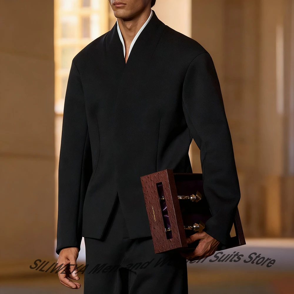Черный костюм с воротником в японском стиле, комплект мужских брюк, модный повседневный пиджак со скрытой грудью, современный офисный наряд, костюм для вечеринки
Черный костюм с воротником в японском стиле, комплект мужских брюк, модный повседневный пиджак со скрытой грудью, современный офисный наряд, костюм для вечеринки