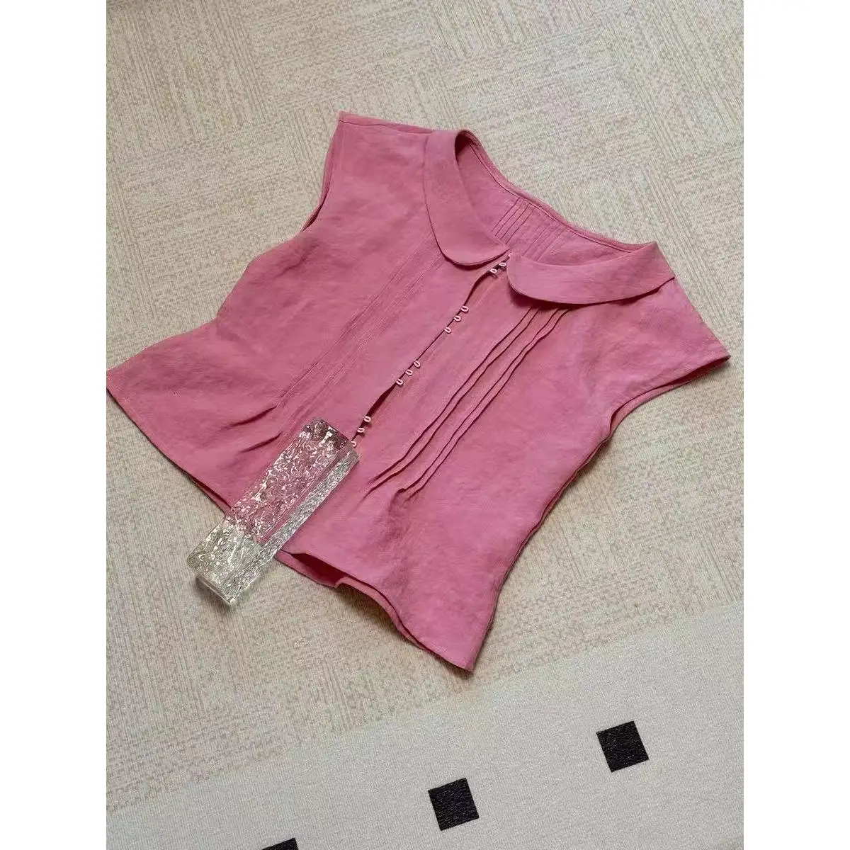 Chao Level Recommended Bean Paste Pink Doll Collar Sleeveless Shirt Women's Gentle Sweet Short Top Korean Style Casual Wear
Chao Level Recommended Bean Paste Pink Doll Collar Sleeveless Shirt Women's Gentle Sweet Short Top Korean Style Casual Wear
