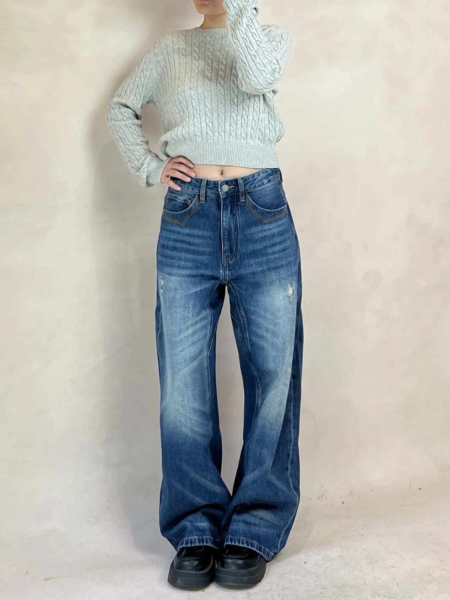 Новые зимние джинсы с широкими штанинами и зауженным кроем, ручная работа, 3D-пошив, повседневные, из хлопка, с пуговицами на талии
Новые зимние джинсы с широкими штанинами и зауженным кроем, ручная работа, 3D-пошив, повседневные, из хлопка, с пуговицами на талии