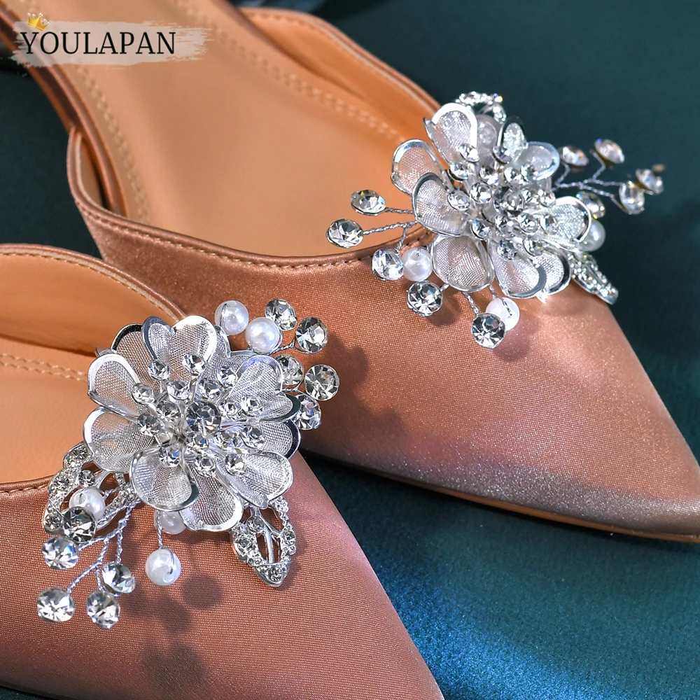 YouLaPan Bride Alloy Leaf Shoe Buckle Alloy Flower Shoe Clips Wedding Shoe Decoration Charm Shiny Crystal Shoes Clips HX63
YouLaPan Bride Alloy Leaf Shoe Buckle Alloy Flower Shoe Clips Wedding Shoe Decoration Charm Shiny Crystal Shoes Clips HX63