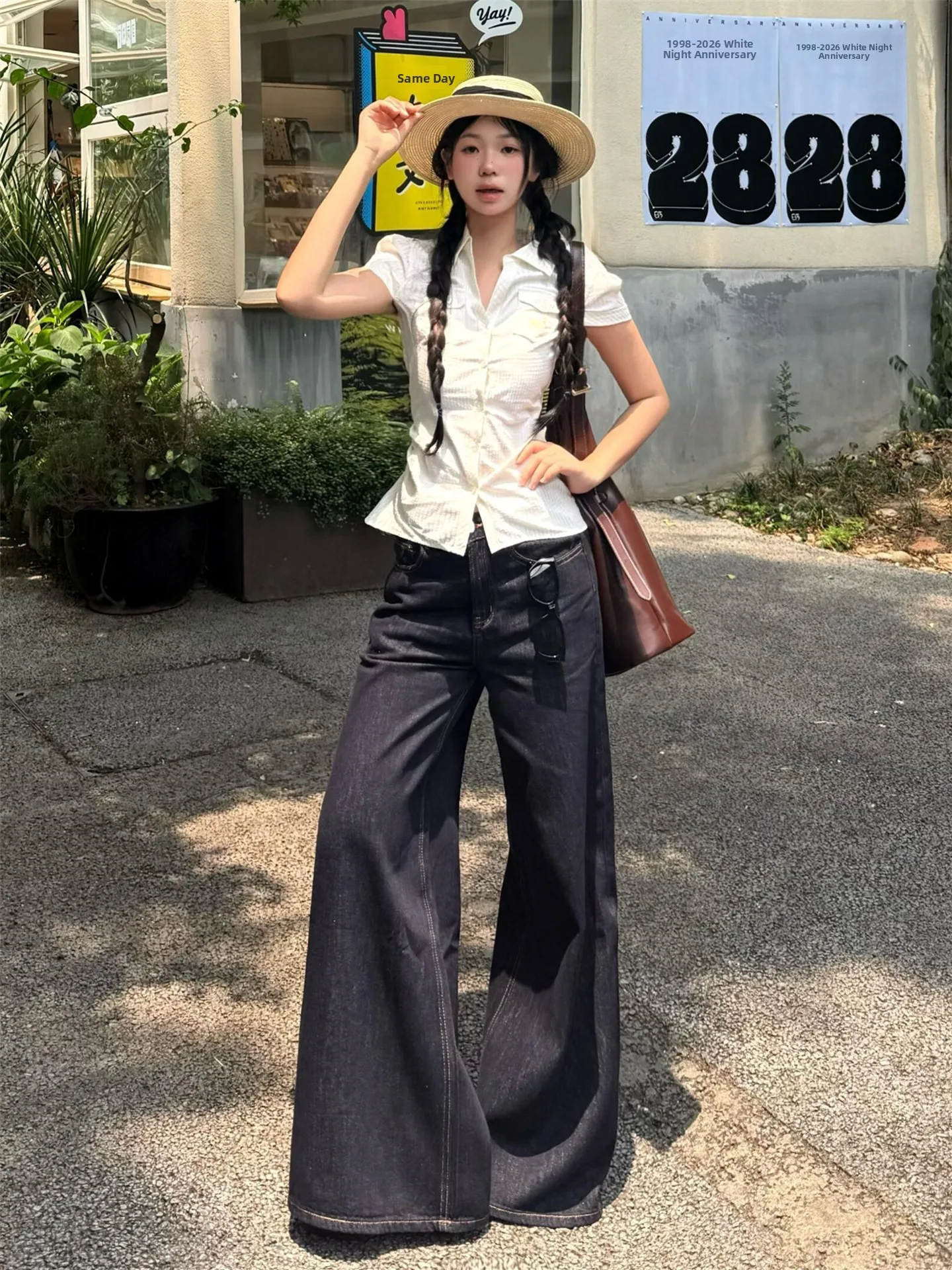 American Street Style High Waist Wide Leg Jeans Women Summer Loose Straight Cut Long Floor Length Pants Retro Wash Cotton Jeans
American Street Style High Waist Wide Leg Jeans Women Summer Loose Straight Cut Long Floor Length Pants Retro Wash Cotton Jeans