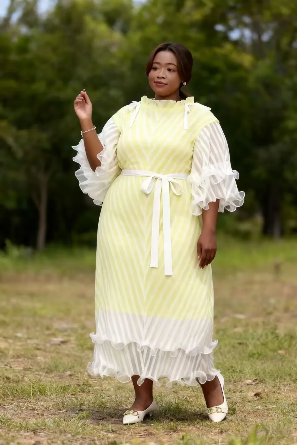 Свободное платье Miyake с круглым вырезом, модное элегантное женское длинное платье с грибковым краем и складками из пряжи, новинка 2023 года
Свободное платье Miyake с круглым вырезом, модное элегантное женское длинное платье с грибковым краем и складками из пряжи, новинка 2023 года