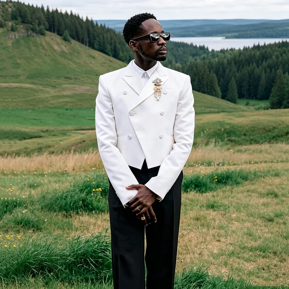 Men's Suit 2 Pieces Short Jacket Pants Peak Lapel Business Formal Wedding Groom Tuxedos Male Dinner Party Formal Blazer Set
Men's Suit 2 Pieces Short Jacket Pants Peak Lapel Business Formal Wedding Groom Tuxedos Male Dinner Party Formal Blazer Set