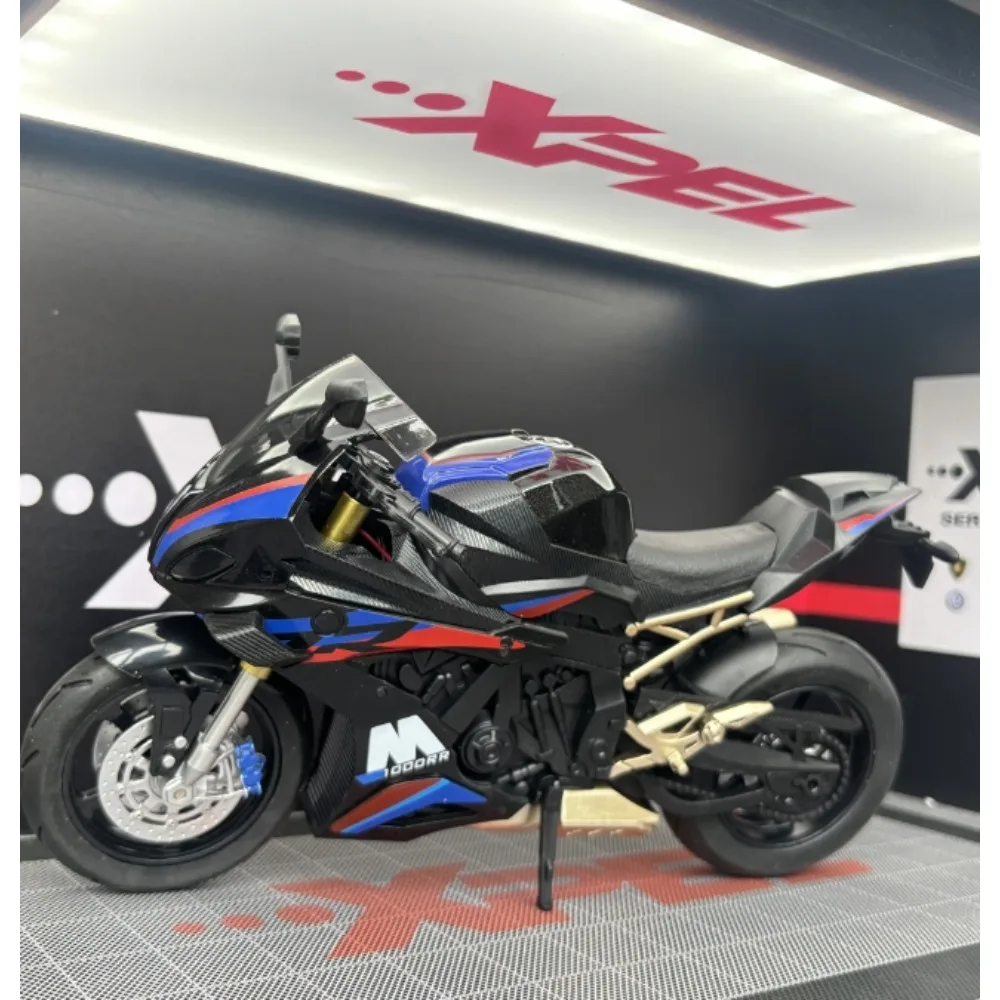 1:10 Ducati V4S BMW S1000RR Sound and Light Steering Alloy Motorcycle Diecast Metal Toy Car Model Childrens Collectibles Gift.
1:10 Ducati V4S BMW S1000RR Sound and Light Steering Alloy Motorcycle Diecast Metal Toy Car Model Childrens Collectibles Gift.
