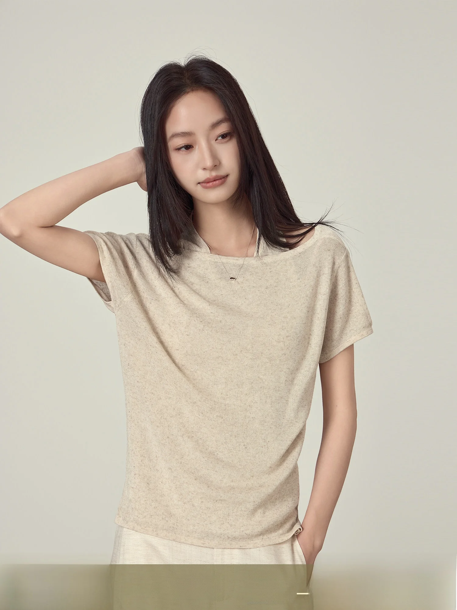 Slimming Knitted Short Sleeve T-Shirt One Shoulder Design Casual Loose Fit Summer Top for Women Breathable Comfortable Skin-F...
Slimming Knitted Short Sleeve T-Shirt One Shoulder Design Casual Loose Fit Summer Top for Women Breathable Comfortable Skin-F...