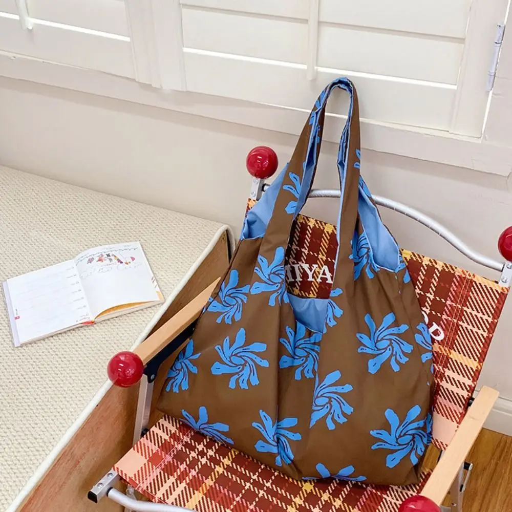 Винтажная тканевая сумка-жилет с орхидеей в корейском стиле, парусиновая сумка на плечо в стиле ретро, большая вместительная сумка-мессенджер с геометрическим рисунком в ленивом стиле, дорожная сумка
Винтажная тканевая сумка-жилет с орхидеей в корейском стиле, парусиновая сумка на плечо в стиле ретро, большая вместительная сумка-мессенджер с геометрическим рисунком в ленивом стиле, дорожная сумка