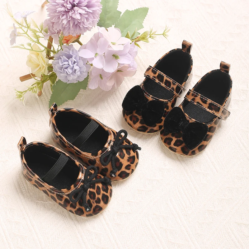Leopard Print Baby Girl Spring And Autumn New Soft Sole Small Fragrance Style 0-18M Baby Walking Shoes Bow Princess Shoes
Leopard Print Baby Girl Spring And Autumn New Soft Sole Small Fragrance Style 0-18M Baby Walking Shoes Bow Princess Shoes