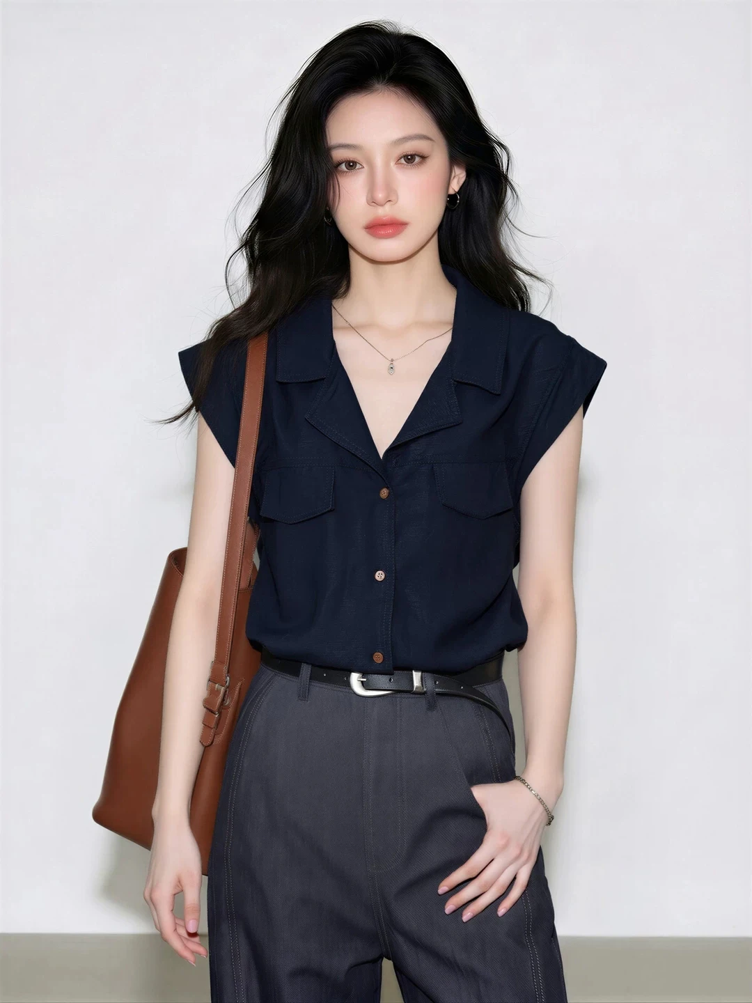Office Versatile Commute Style White Shirt Single Button High Collar Fashionable Top Summer 2026 Premium Feel Short Sleeve
Office Versatile Commute Style White Shirt Single Button High Collar Fashionable Top Summer 2026 Premium Feel Short Sleeve
