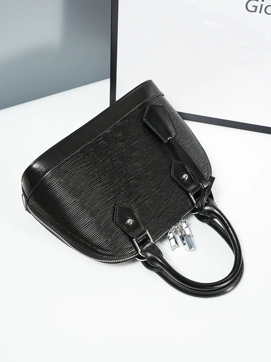 Faionable Leather ell Handbag Large Capaci Women's Bag New Sle Simple Match All Cowhide Crossbody Handbag
Faionable Leather ell Handbag Large Capaci Women's Bag New Sle Simple Match All Cowhide Crossbody Handbag