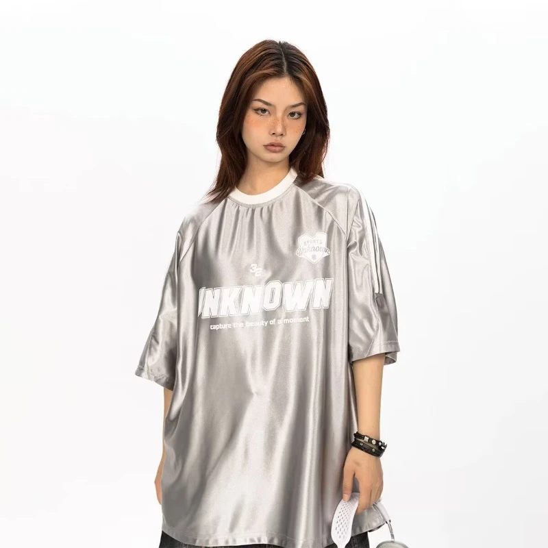 American Vintage Jersey Tees Women's High Street Silver Motorcycle Racing Suit Short-sleeved T-shirt Woman Loose Top Summer 2024
American Vintage Jersey Tees Women's High Street Silver Motorcycle Racing Suit Short-sleeved T-shirt Woman Loose Top Summer 2024