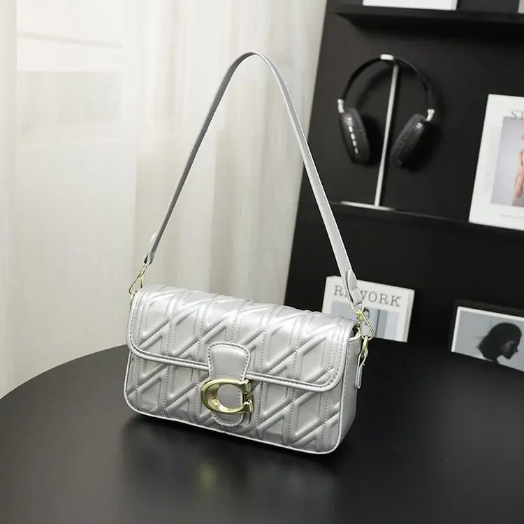 2025 Rhombus Quilted Shoulder Bag – Luxury Diamond-Pattern Messenger Bag with Pearl Chain Strap, RFID Blocking & Laptop Sleeve
2025 Rhombus Quilted Shoulder Bag – Luxury Diamond-Pattern Messenger Bag with Pearl Chain Strap, RFID Blocking & Laptop Sleeve
