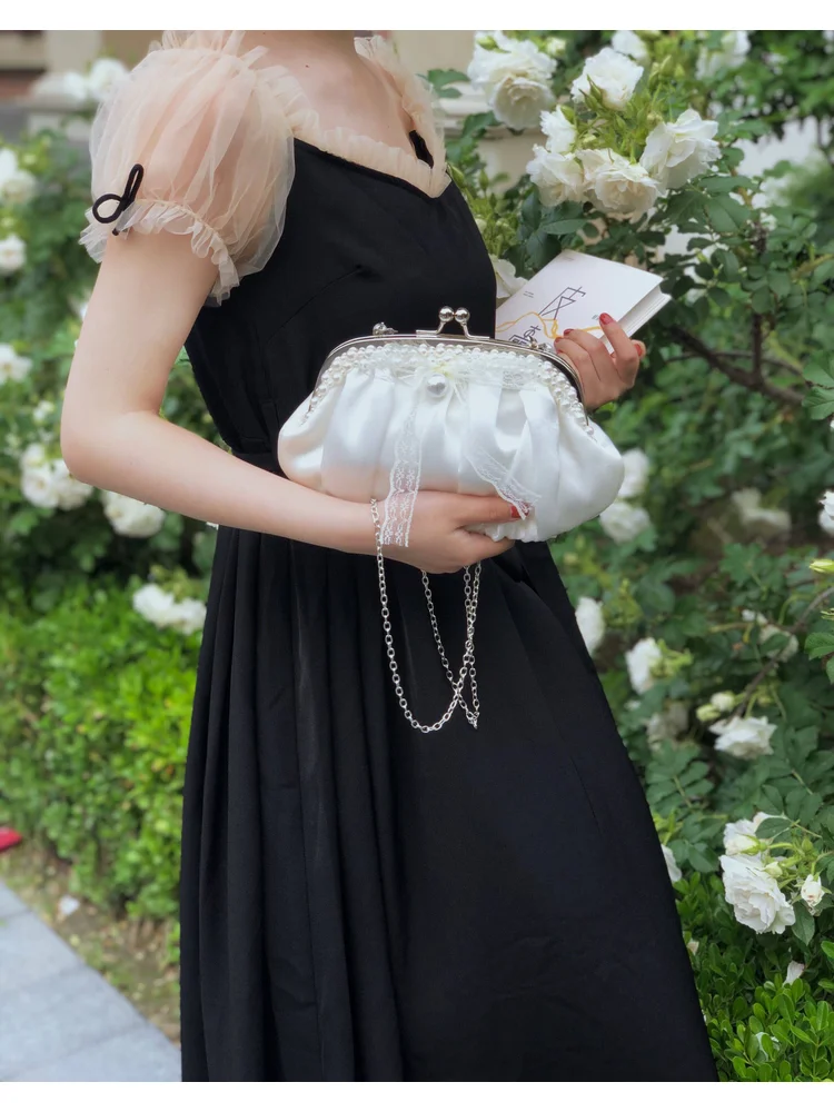 French Sweet White Lolita Girl Bag Elegant Shell Lace Bow Silk Gentle Pearl Exquisite Cute Party Date Romantic Handbag
French Sweet White Lolita Girl Bag Elegant Shell Lace Bow Silk Gentle Pearl Exquisite Cute Party Date Romantic Handbag