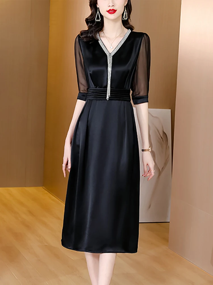 Summer Black Acetate Satin Midi Dress Women Short Sleeve V-Neck Sexy Dress 2024 Korean Vintage Hepburn Luxury Party Night Dress
Summer Black Acetate Satin Midi Dress Women Short Sleeve V-Neck Sexy Dress 2024 Korean Vintage Hepburn Luxury Party Night Dress