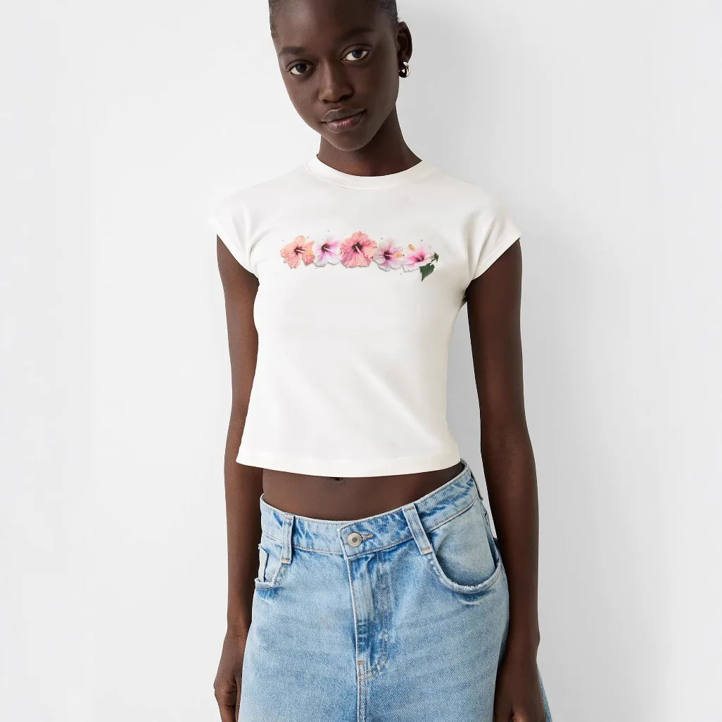 Slim Fit Printed ort Sve T-irt 2025 New Women's Top Street Sle round Ne Knitwear for Spring Autumn Winter
Slim Fit Printed ort Sve T-irt 2025 New Women's Top Street Sle round Ne Knitwear for Spring Autumn Winter