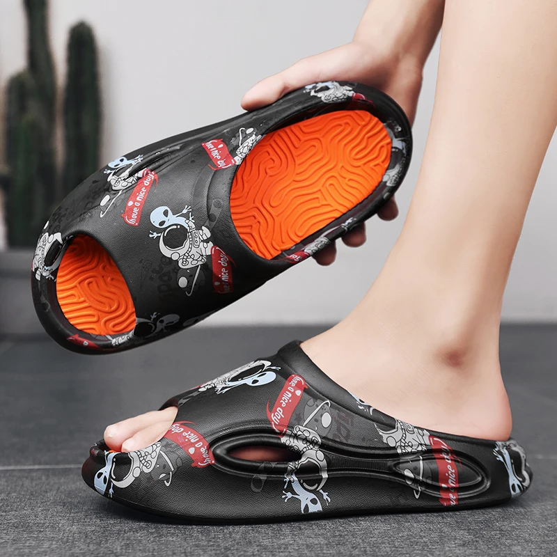 Indoor and Outdoor Men's Slippers Summer Flip Flops Men's Slippers Fashion Beach Casual Shoes Women Slippers Men Slides
Indoor and Outdoor Men's Slippers Summer Flip Flops Men's Slippers Fashion Beach Casual Shoes Women Slippers Men Slides