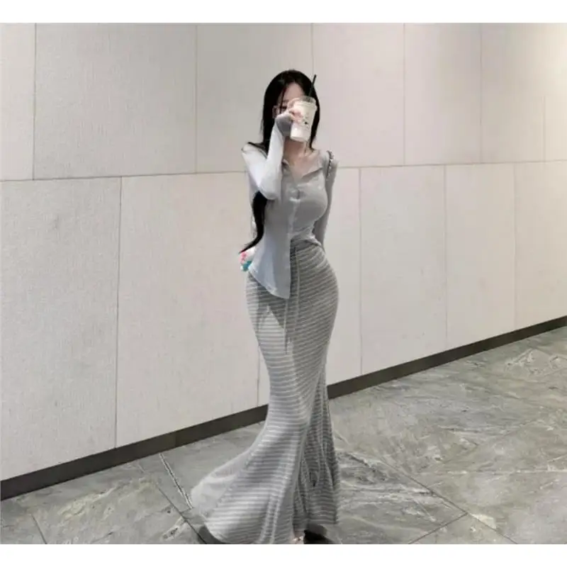 Sexy Long Halter Neck Gingham Fish Tail Skirt Women's High Waist Midi Skirt Elegant Autumn New Arrival from Dongdaemun
Sexy Long Halter Neck Gingham Fish Tail Skirt Women's High Waist Midi Skirt Elegant Autumn New Arrival from Dongdaemun