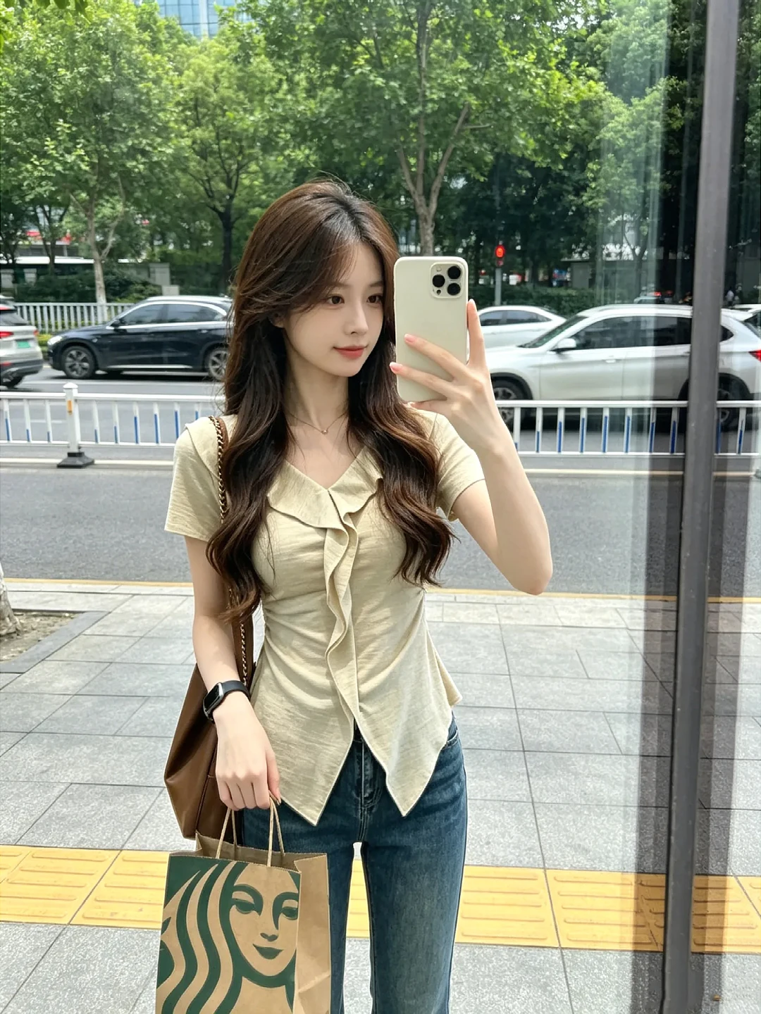 plus Size Women's Korean Style Short Sleeve Slim Fit T-Shirt with Lace Hem Summer Fashionable Versatile Casual Top
plus Size Women's Korean Style Short Sleeve Slim Fit T-Shirt with Lace Hem Summer Fashionable Versatile Casual Top