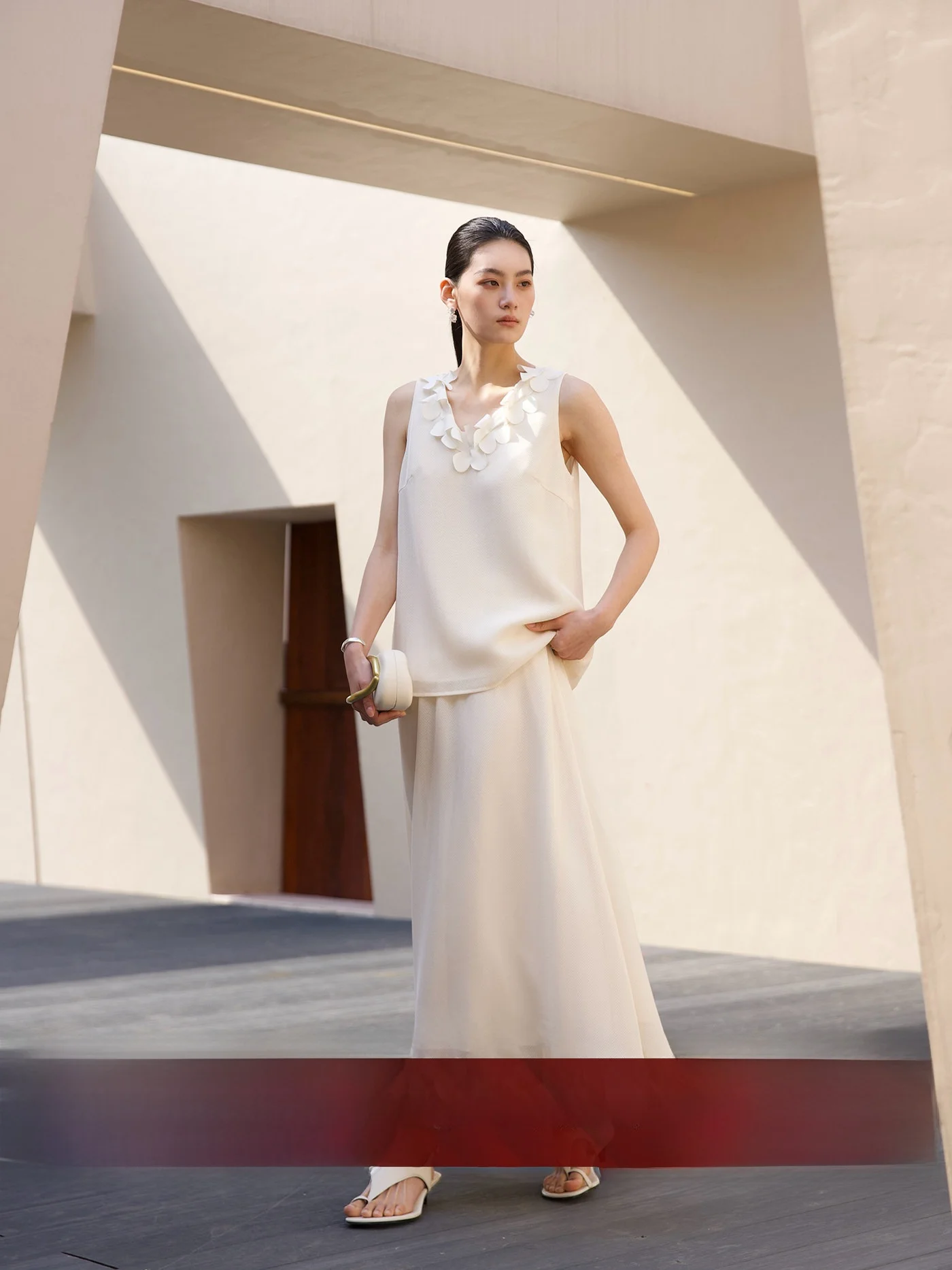 Романтический сад, жилет с v-образным вырезом, топ, юбка трапециевидной формы, комплект с тяжелыми украшениями, 3D дизайн лепестков, модный женский ансамбль
Романтический сад, жилет с v-образным вырезом, топ, юбка трапециевидной формы, комплект с тяжелыми украшениями, 3D дизайн лепестков, модный женский ансамбль