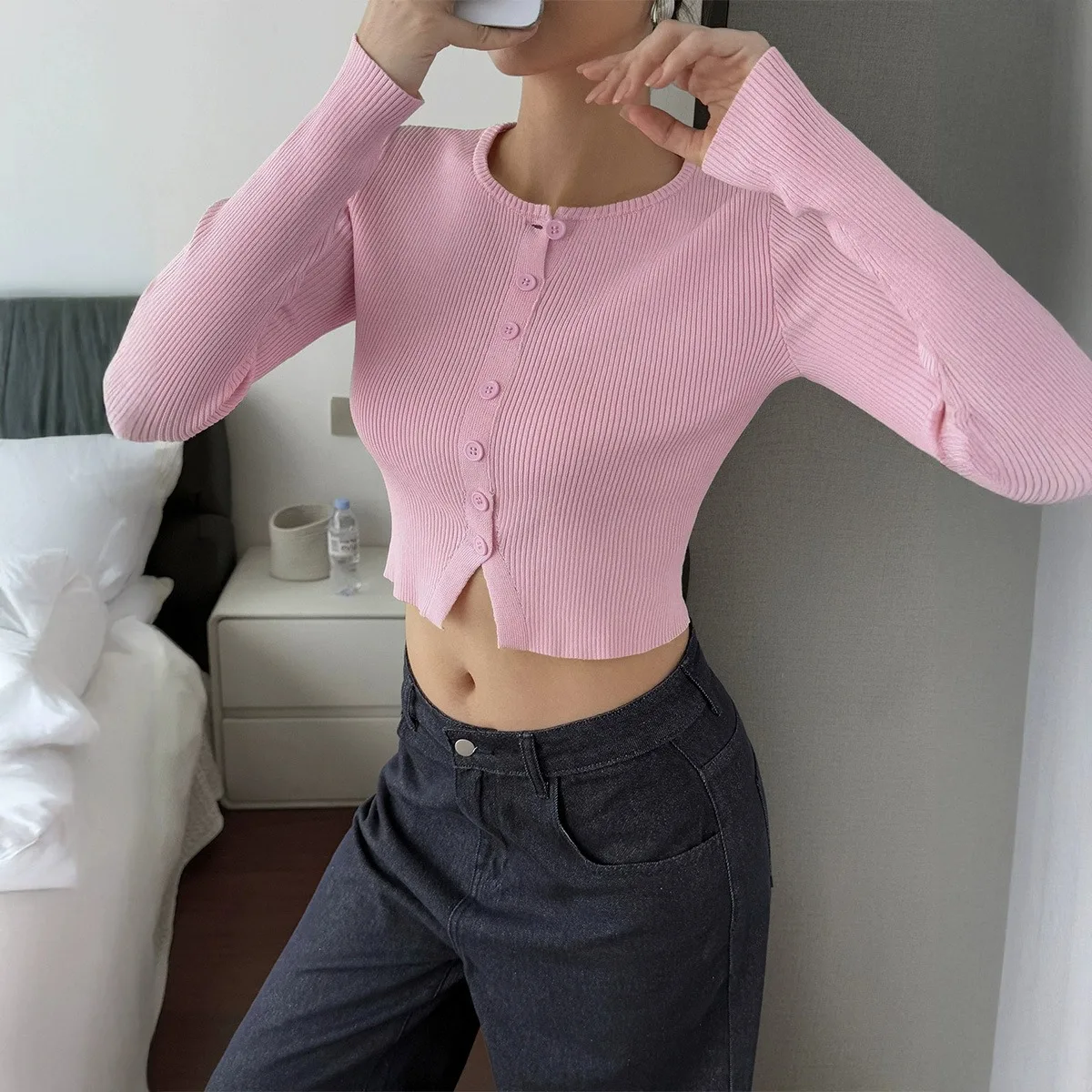 2025 Autumn Elegant Slim Fit Knit Cardigan Long Sleeve Button Front Base Top for Women
2025 Autumn Elegant Slim Fit Knit Cardigan Long Sleeve Button Front Base Top for Women