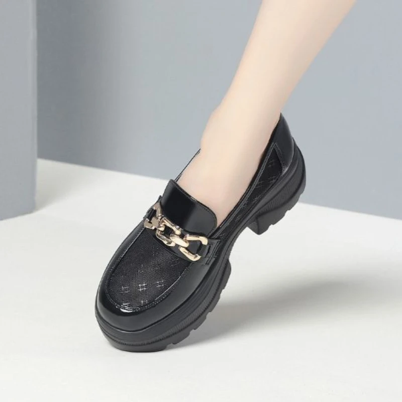 Soft Leather Women's Loafers 2026 New Arrival Mesh Design Wide Toe Comfortable Platform Shoes Versatile for All Occasions
Soft Leather Women's Loafers 2026 New Arrival Mesh Design Wide Toe Comfortable Platform Shoes Versatile for All Occasions