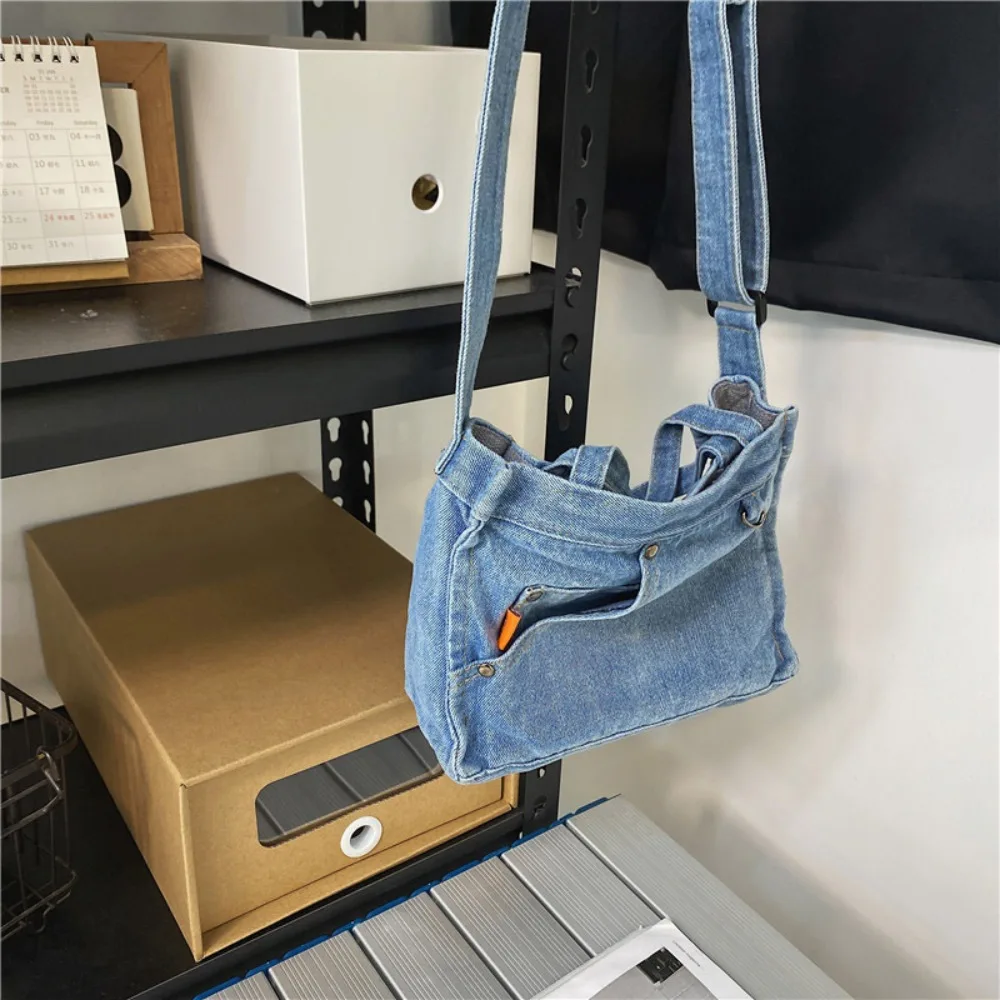 Leisure Large Capacity Denim Crossbody Bag Simple Handbag Canvas Tote Bag Small Square Bag Commute Cloth Shoulder Bag Girls
Leisure Large Capacity Denim Crossbody Bag Simple Handbag Canvas Tote Bag Small Square Bag Commute Cloth Shoulder Bag Girls