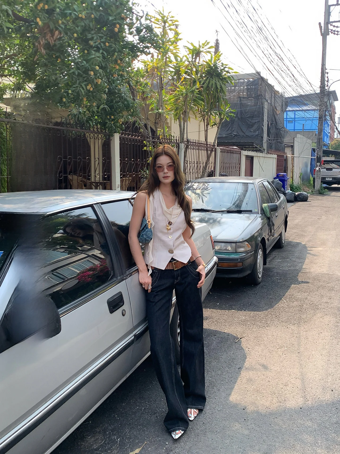 Vintage Stitched Denim Jeans Women Early Autumn Wide Leg Straight Loose Black Long Pants Cotton Natural Waist No Stretch
Vintage Stitched Denim Jeans Women Early Autumn Wide Leg Straight Loose Black Long Pants Cotton Natural Waist No Stretch