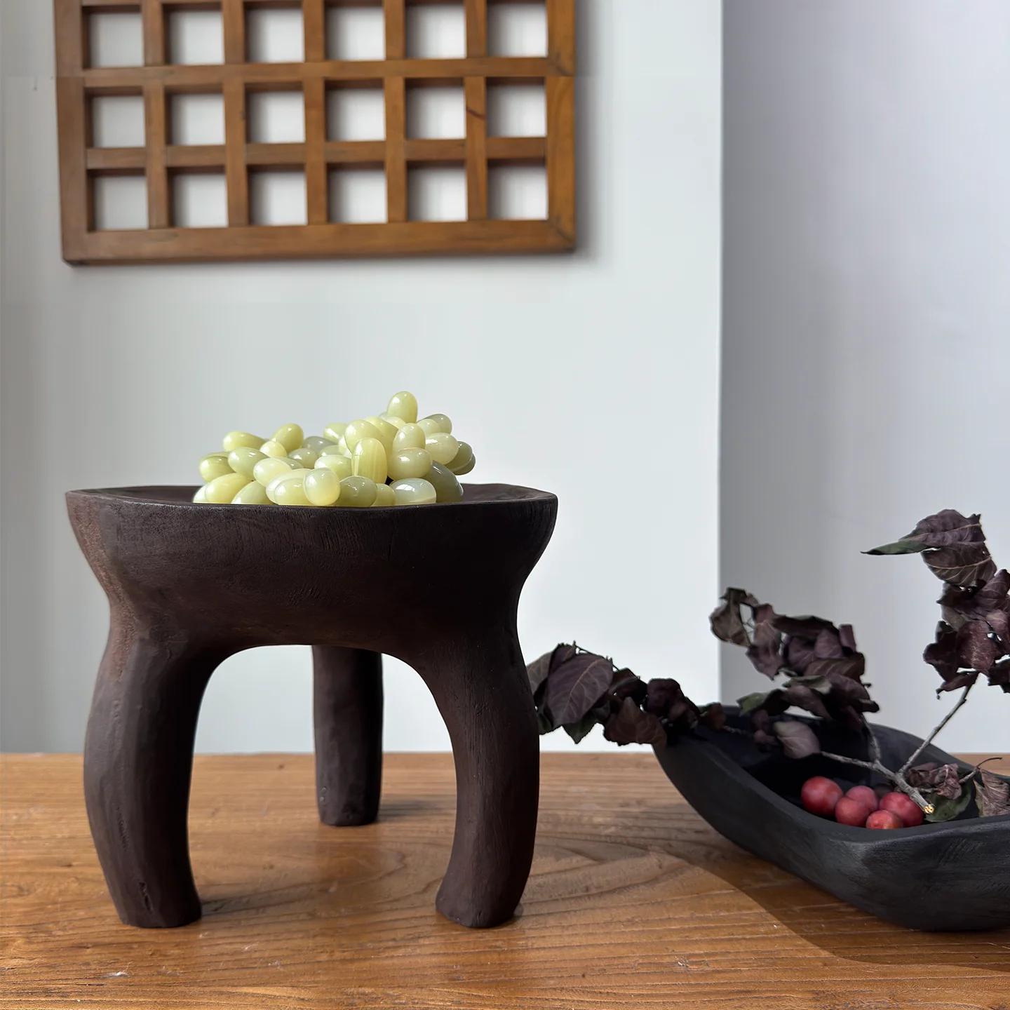 Solid Wood Tray Tripod Fruit Plate Creative Aromatherapy Storage Hotel High-end Decorative Ornament Jewelry Dish Trinket Dish 
Solid Wood Tray Tripod Fruit Plate Creative Aromatherapy Storage Hotel High-end Decorative Ornament Jewelry Dish Trinket Dish