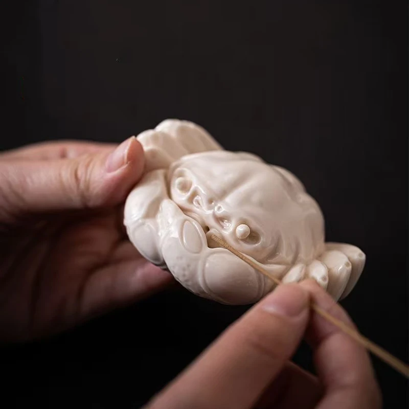 Small Ceramic Crab Ornament, Cute Glossy Porcelain Crab for Palm, Desktop Art Craft, Living Room Bedroom Decoration Friend Gift
Small Ceramic Crab Ornament, Cute Glossy Porcelain Crab for Palm, Desktop Art Craft, Living Room Bedroom Decoration Friend Gift