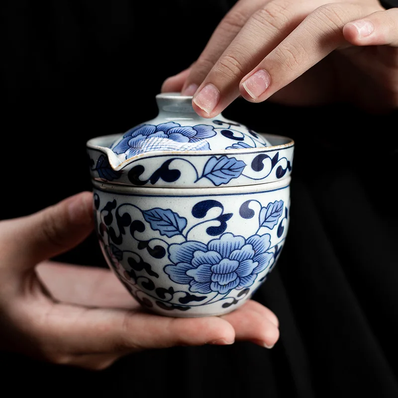 Blue and White Porcelain Travel Tea Set Convenient Carry Bag Ceramic Tea Set Quick Cup Tea Set One Pot One Cup Teaware
Blue and White Porcelain Travel Tea Set Convenient Carry Bag Ceramic Tea Set Quick Cup Tea Set One Pot One Cup Teaware