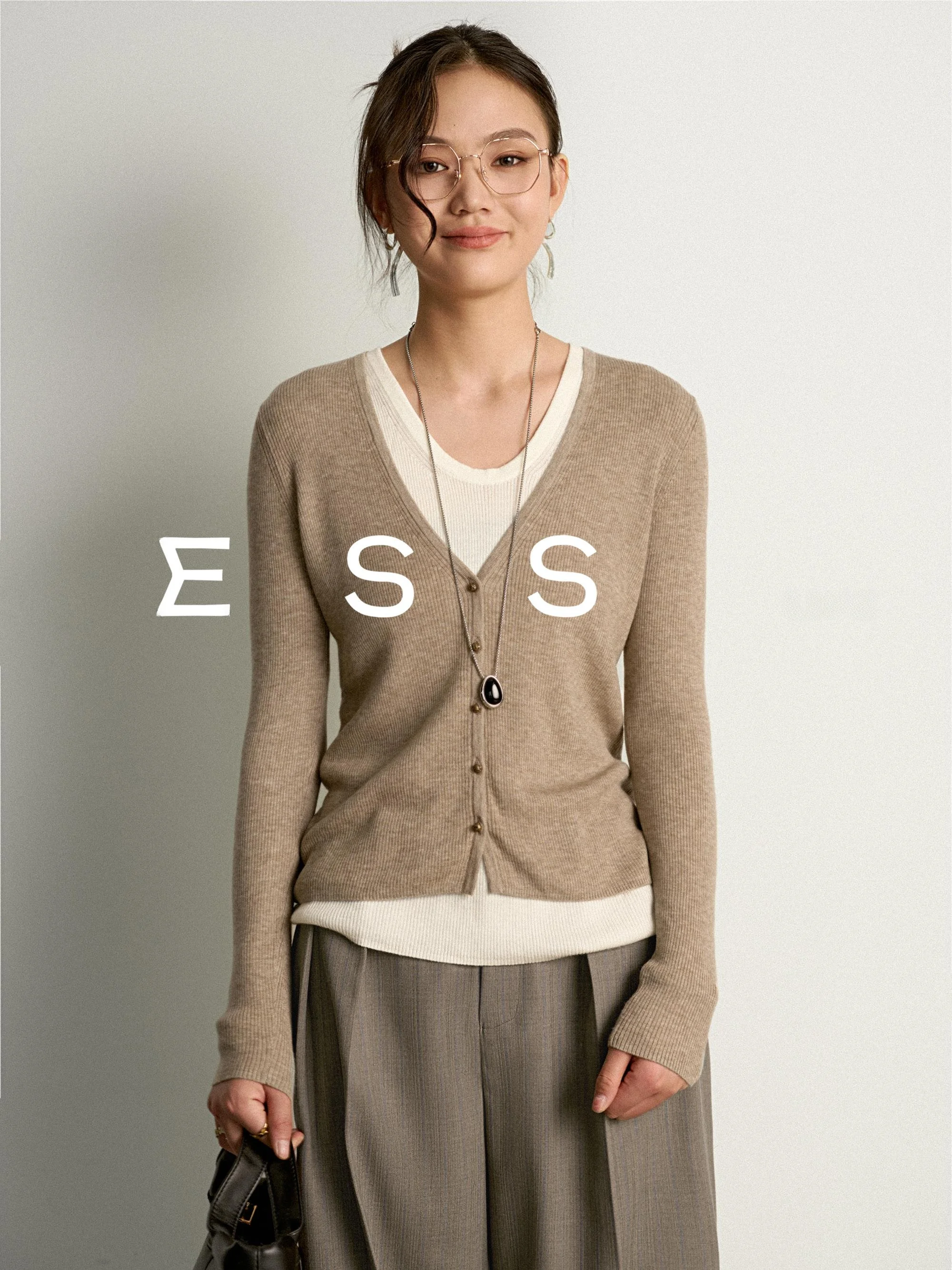 Super Soft Cashmere Open Cardigan Fake Two-Piece Knitted Base Layer Inner Wear Autumn OL Style Slim Fit Long Sleeve V-Neck
Super Soft Cashmere Open Cardigan Fake Two-Piece Knitted Base Layer Inner Wear Autumn OL Style Slim Fit Long Sleeve V-Neck
