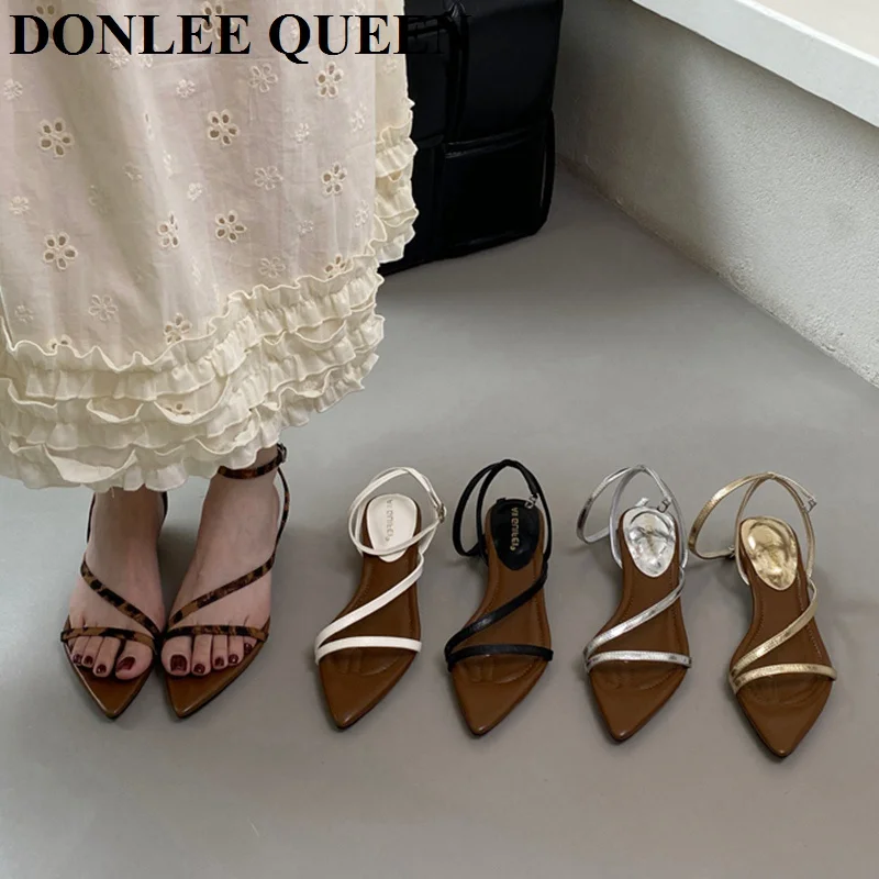 2025 New Fashion Brand Narrow Band Sandals Women Peep Toe Slides Ladies Shoes Ankle Strap Low Heel Slipper Beach Sandalias Mujer
2025 New Fashion Brand Narrow Band Sandals Women Peep Toe Slides Ladies Shoes Ankle Strap Low Heel Slipper Beach Sandalias Mujer