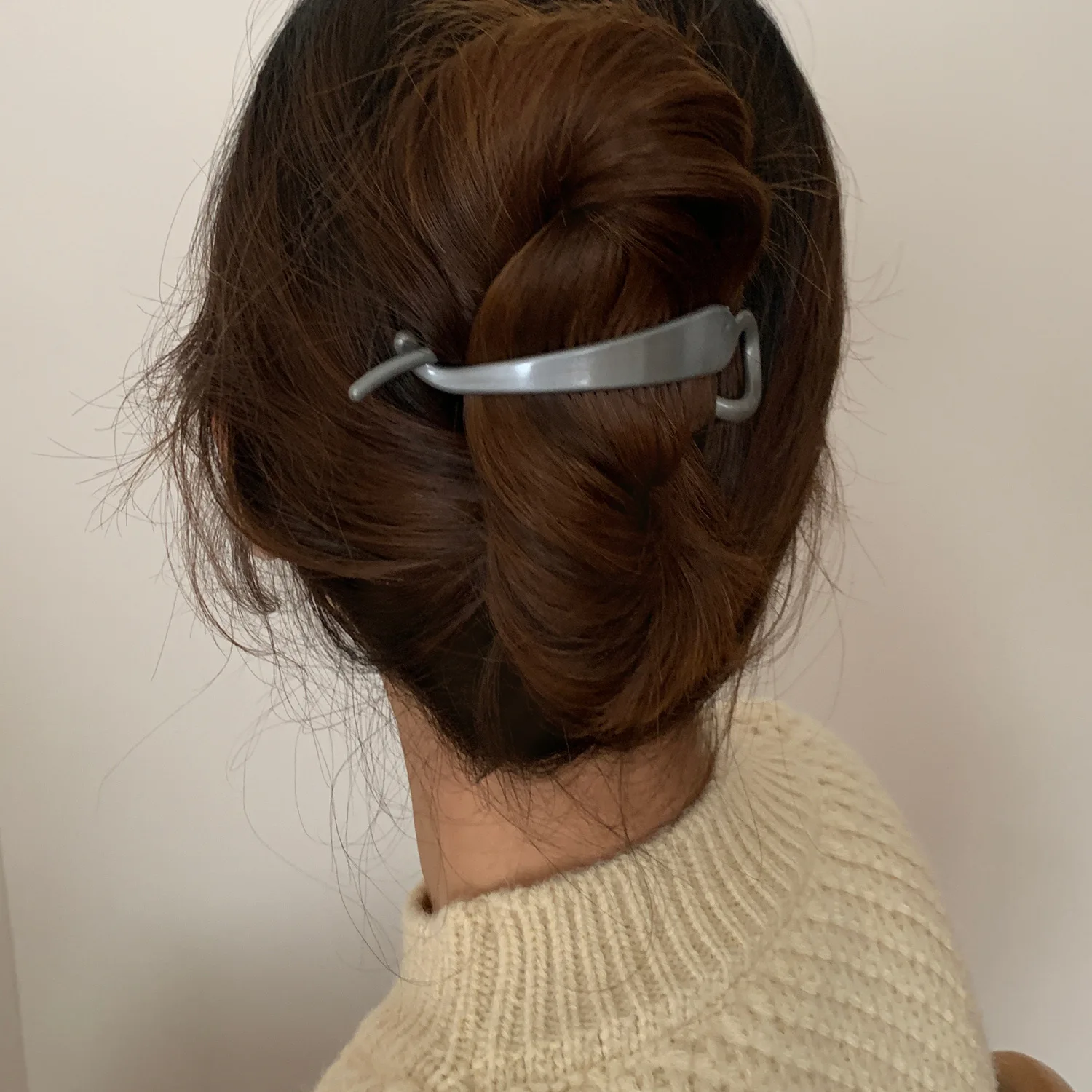 Premium Simple Banana Hair Clip Vertical Ponytail Clasp for Women Back Head Korean Office Worker Daily Chic Silver
Premium Simple Banana Hair Clip Vertical Ponytail Clasp for Women Back Head Korean Office Worker Daily Chic Silver
