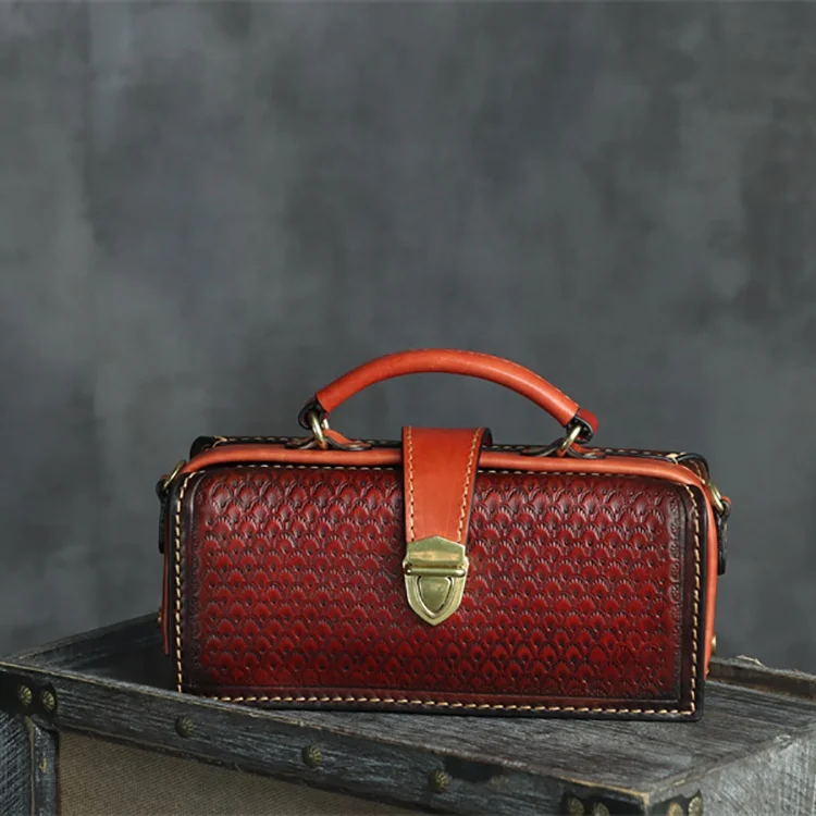 New Fashion Hand Carving Luxury Tanned Genuine Italian Leather Shoulder Hand Bags For Ladies Portable
New Fashion Hand Carving Luxury Tanned Genuine Italian Leather Shoulder Hand Bags For Ladies Portable