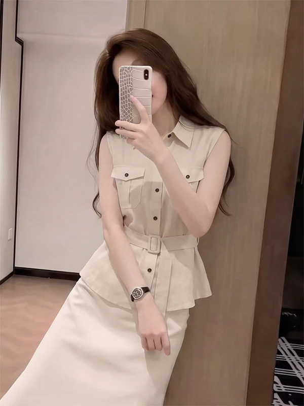 Summer Casual Style Loose Fit Pure Color Sleeveless Turn-down Collar Shirt Waist-cinching Slimming Single Button Top
Summer Casual Style Loose Fit Pure Color Sleeveless Turn-down Collar Shirt Waist-cinching Slimming Single Button Top