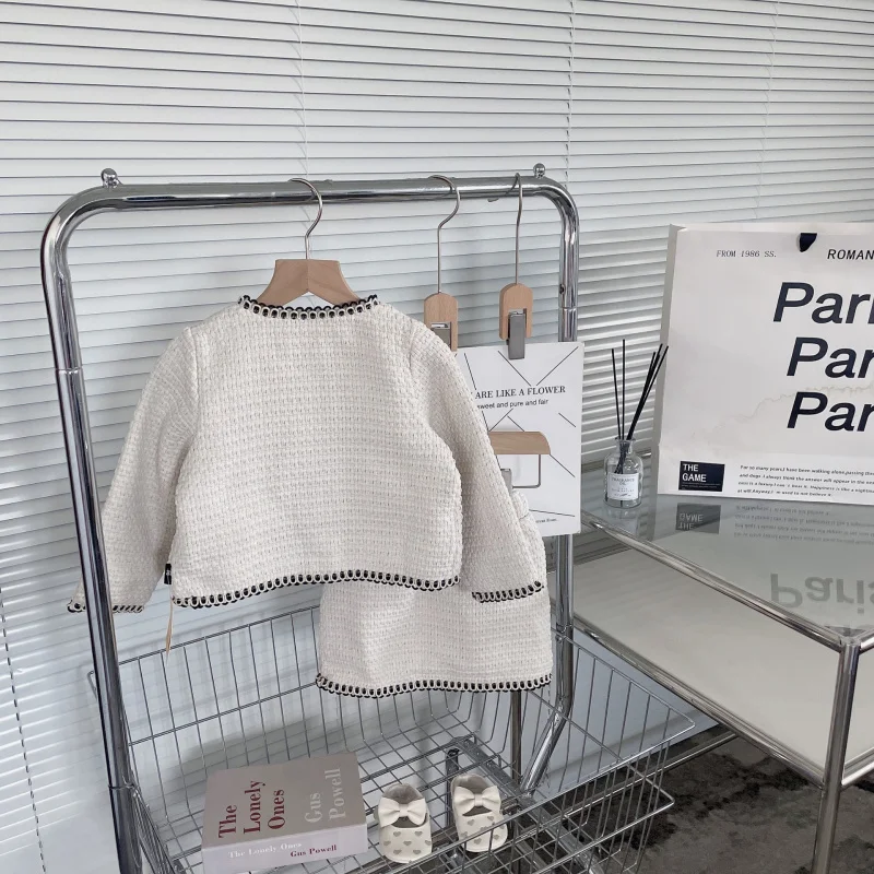 Korean Children's Clothing Spring and Autumn Style Girls' Internet Celebrity Fashionable Outfit Children's Jacket Vest Skirt Th
Korean Children's Clothing Spring and Autumn Style Girls' Internet Celebrity Fashionable Outfit Children's Jacket Vest Skirt Th