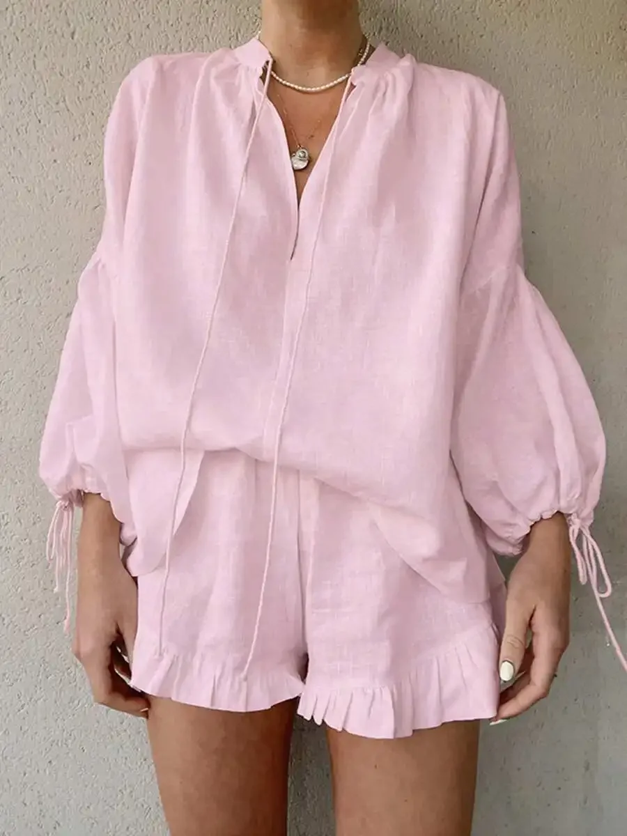 Women Pink Loose V-Neck Tie-Up Long Sleeve Top And Ruffle Shorts 2pcs Loungewear Set
Women Pink Loose V-Neck Tie-Up Long Sleeve Top And Ruffle Shorts 2pcs Loungewear Set